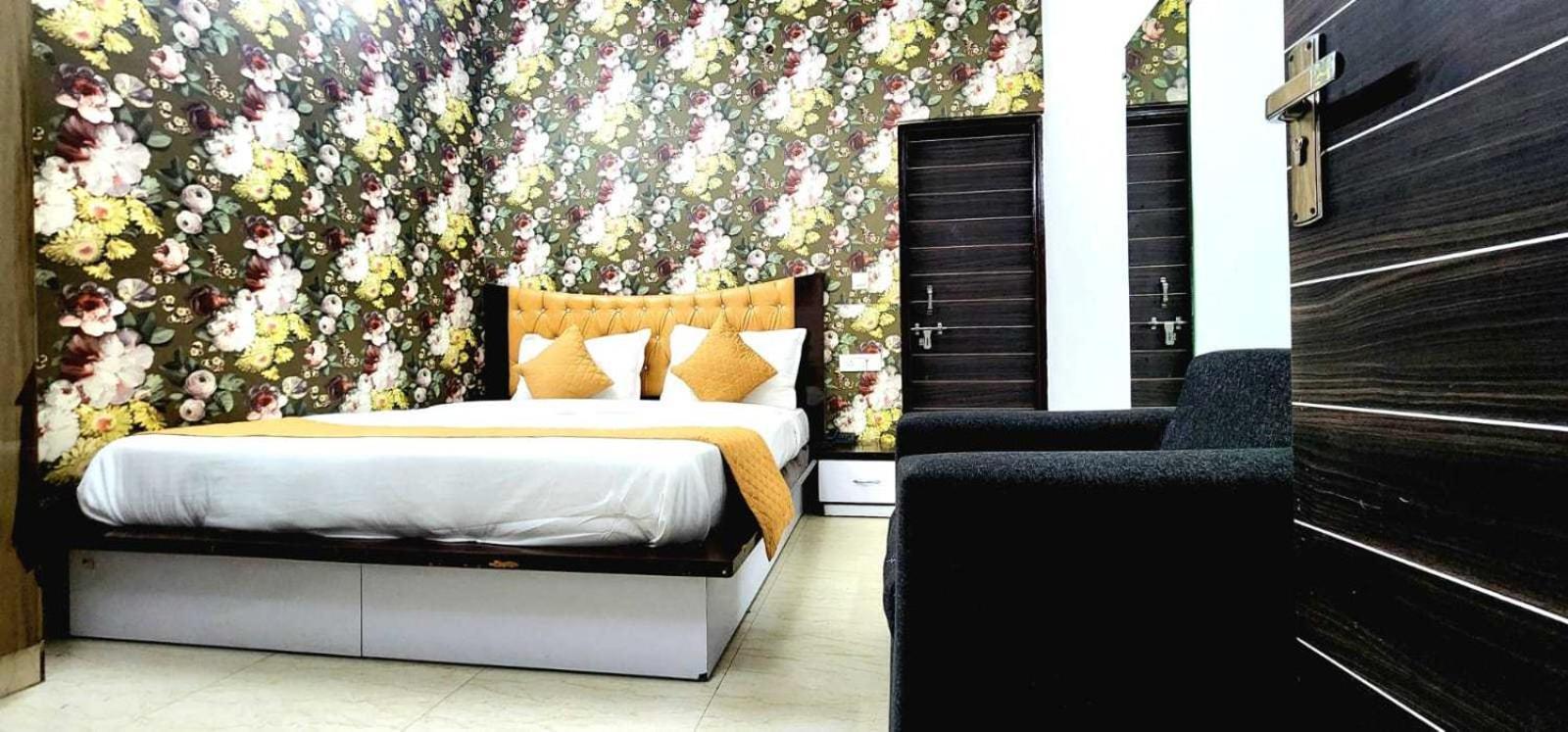 Hotel O Cloud Új-Delhi Kültér fotó